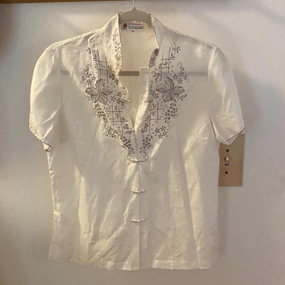 Embroidered silk Chinese Blouse
